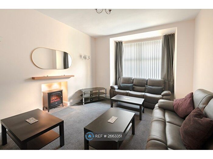 7 Bedroom Semi Detached House To Rent In Argyle Avenue, Manchester, M14