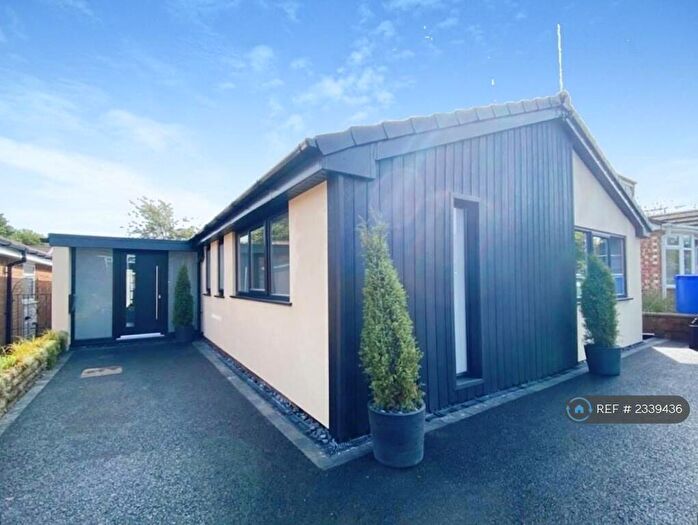 3 Bedroom Bungalow To Rent In Honeywood Close, Ramsbottom, Bury, BL0