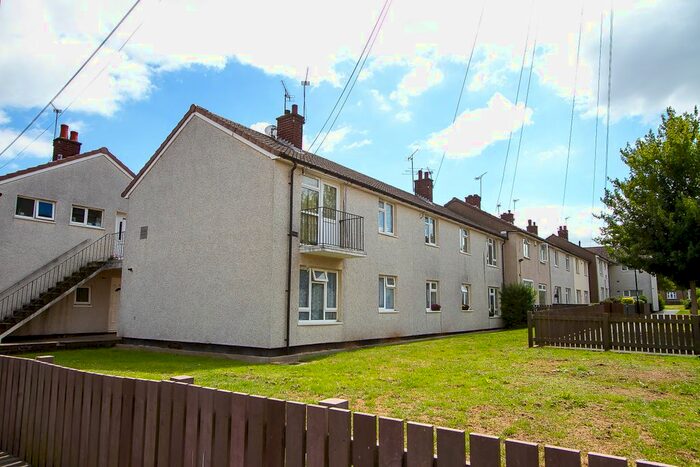 3 Bedroom Flat To Rent In Bridgecote, Willenhall, Coventry, CV3