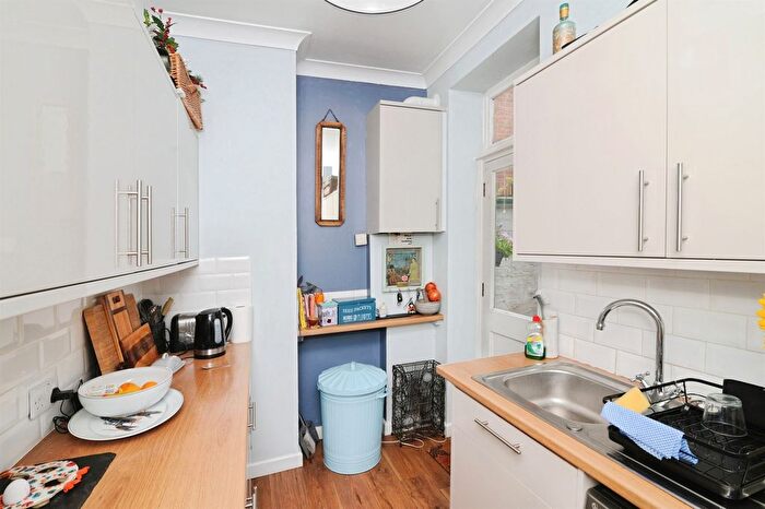 1 Bedroom Flat For Sale In St. Peters Road, St. Leonards-On-Sea, TN37