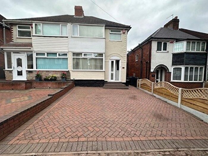 3 Bedroom Property To Rent In Perry Wood Road, Great Barr, Birmingham, B42