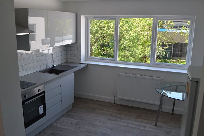 1 Bedroom Flat To Rent In Foscote Road, London, NW4