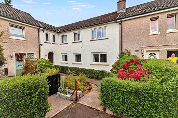 3 Bedroom Flat For Sale In Lochinver Crescent, Paisley, Renfrewshire, PA2