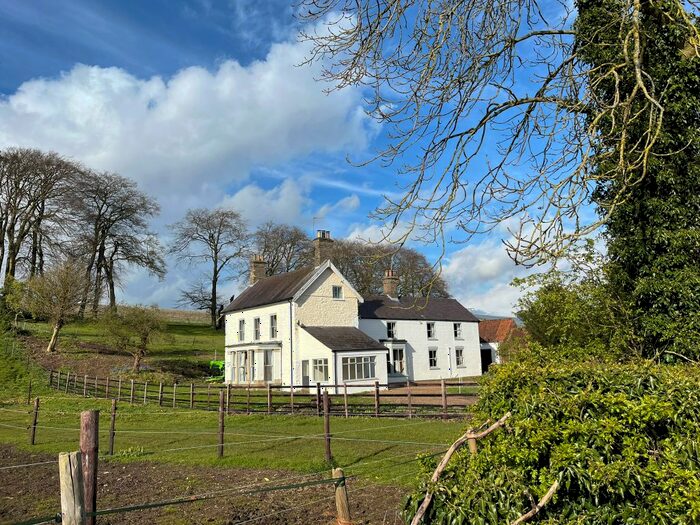 6 Bedroom Equestrian Property To Rent In Thoresway, Market Rasen, LN8