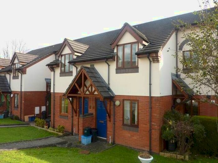 2 Bedroom Flat To Rent In Waun Burgess, Carmarthen, SA31