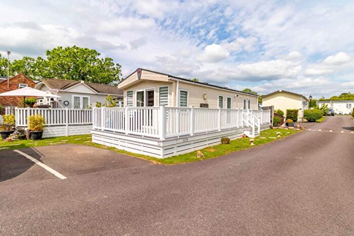 2 Bedroom Park Home For Sale In Bramlands Lane, Woodmancote, BN5