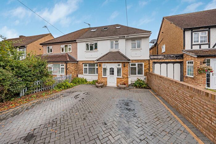 5 Bedroom Semi-detached House For Sale In Hercies Road, Hillingdon, UB10
