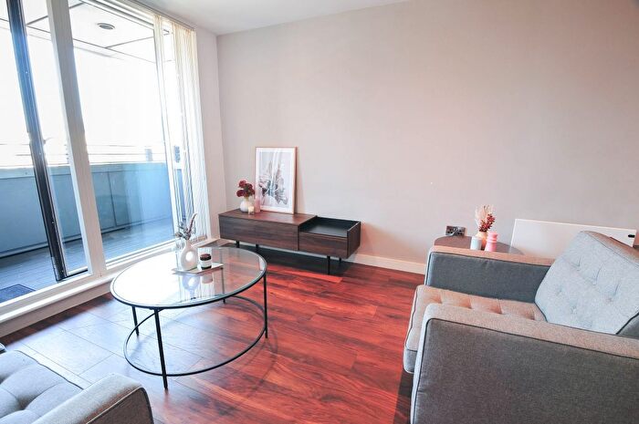 2 Bedroom Flat To Rent In Regent Road, Manchester, M3