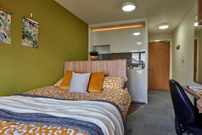 Studio To Rent In The Close, Bristol Road, Selly Oak, Birmingham, B29