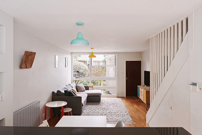 3 Bedroom End Terrace House For Sale In The Lane, London, SE3