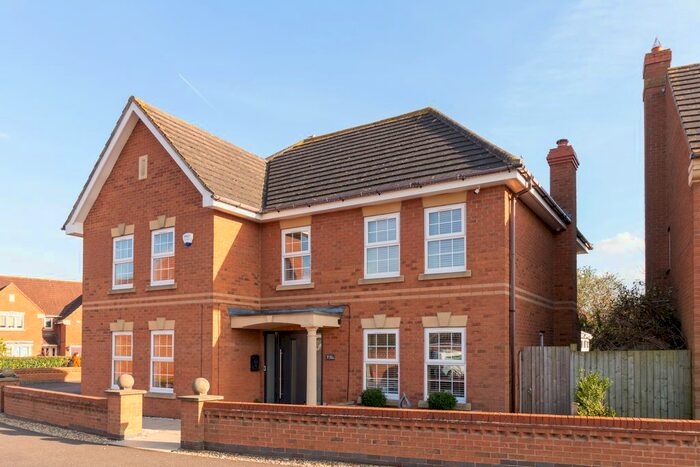 5 Bedroom Detached House To Rent In Tewkesbury Road, Elstow, MK42