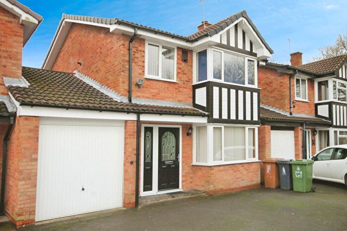 3 Bedroom Detached House To Rent In Highgrove Close, Willenhall, WV12