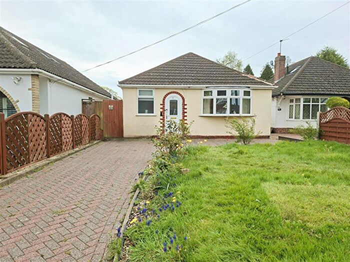 3 Bedroom Detached Bungalow For Sale In Horse Shoes Lane, Sheldon, Birmingham, B26