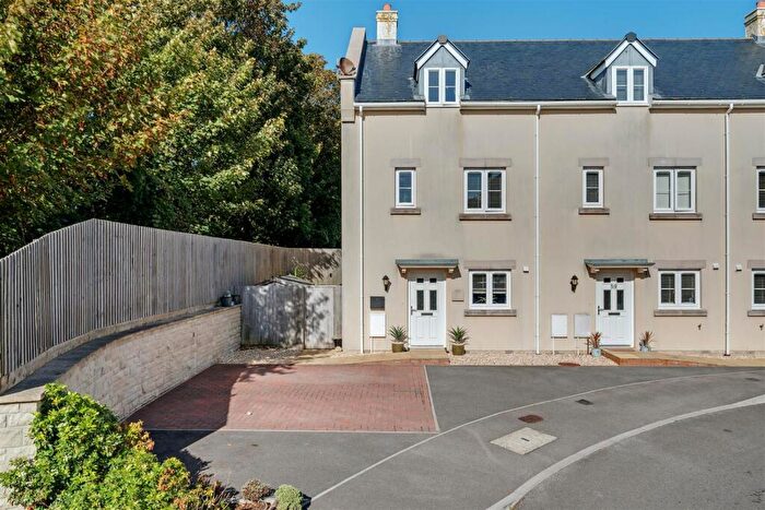 3 Bedroom End Of Terrace House For Sale In Alm Place, Portland, DT5