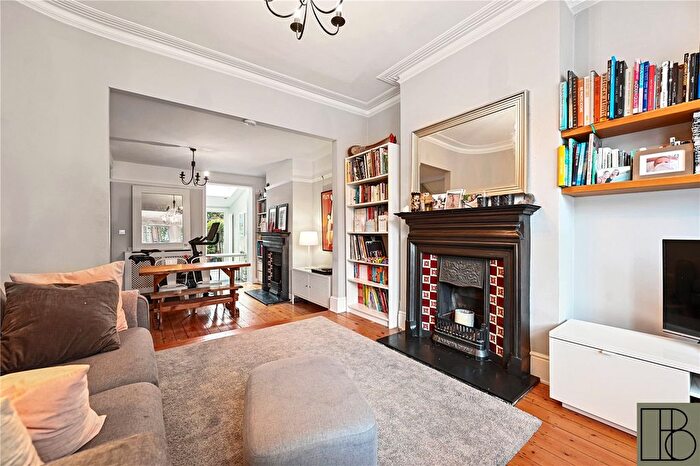 3 Bedroom Terraced House To Rent In South View Road, London, N8