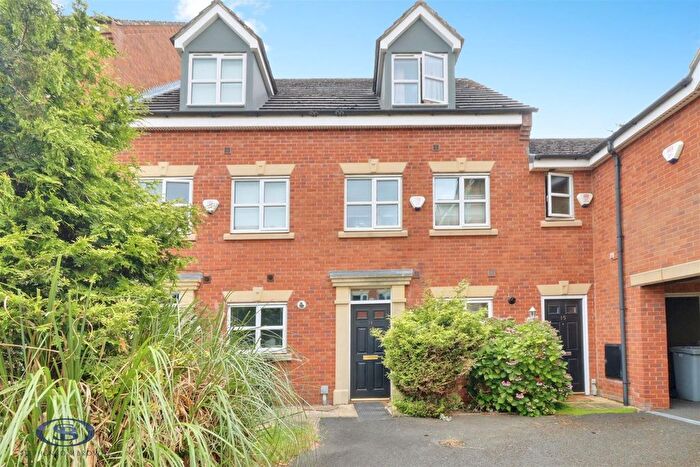 3 Bedroom Town House For Sale In Ursuline Way, Crewe, CW2