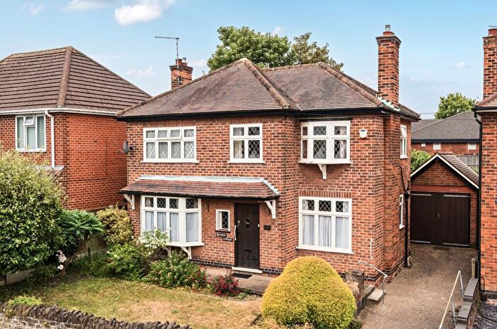 3 Bedroom Detached House For Sale In Brendon Road, Wollaton, Nottinghamshire, NG8
