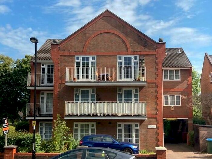 1 Bedroom Flat To Rent In Dorchester Court, Westwood Road, Highfield, SO17