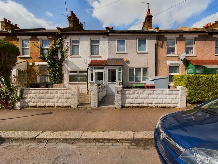3 Bedroom Property To Rent In Tilson Road, London, N17
