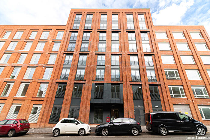 1 Bedroom Apartment To Rent In Sapphire Court, Warwick Street, Digbeth, Birmingham, B12