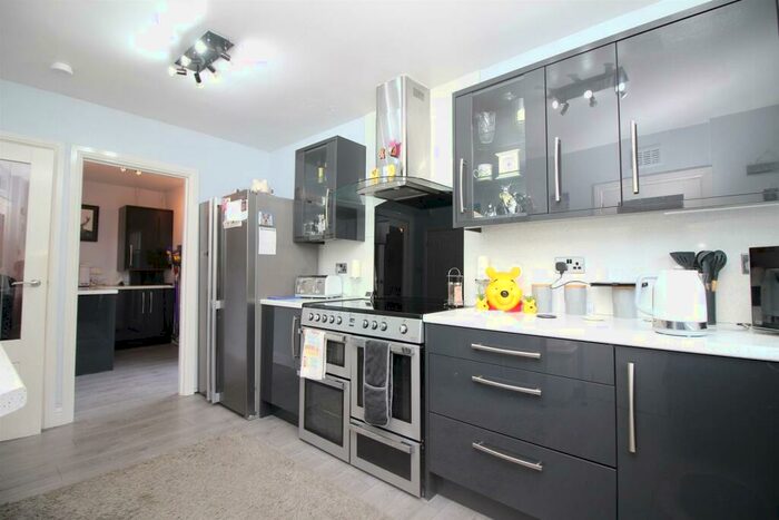 2 Bedroom Semi-Detached House For Sale In Drummond Place, Blackridge, EH48