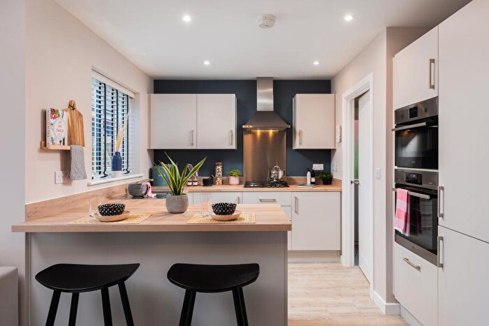 3 Bedroom Detached House For Sale In Shirley, Warwickshire, B90