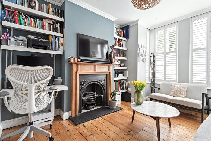 1 Bedroom Flat To Rent In Gillespie Road, London, N5