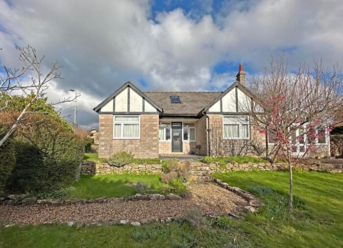 5 Bedroom Detached House For Sale In Winsley Road, Bradford-on-Avon, BA15