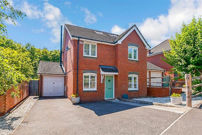 5 Bedroom Detached House For Sale In Forest Avenue, Ashford, Kent, TN25