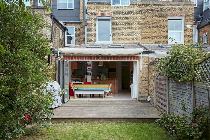 5 Bedroom Property To Rent In Brandlehow Road, London, SW15