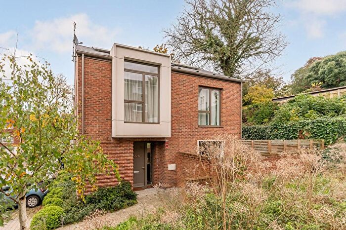 3 Bedroom Semi-Detached House To Rent In Ravensdale Gardens, Crystal Palace, London, SE19