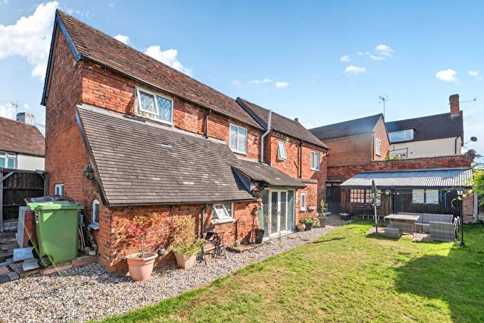 3 Bedroom Link Detached House For Sale In Chester Road, Castle Bromwich, Birmingham, B36