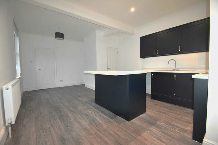 3 Bedroom End Of Terrace House To Rent In Whitworth Road, Portsmouth, PO2