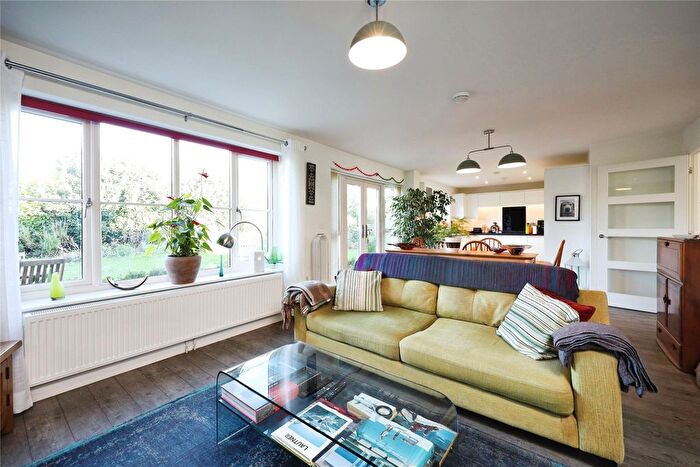 4 Bedroom Detached House For Sale In St. Peters Court, Havenstreet, Ryde, Isle Of Wight, PO33