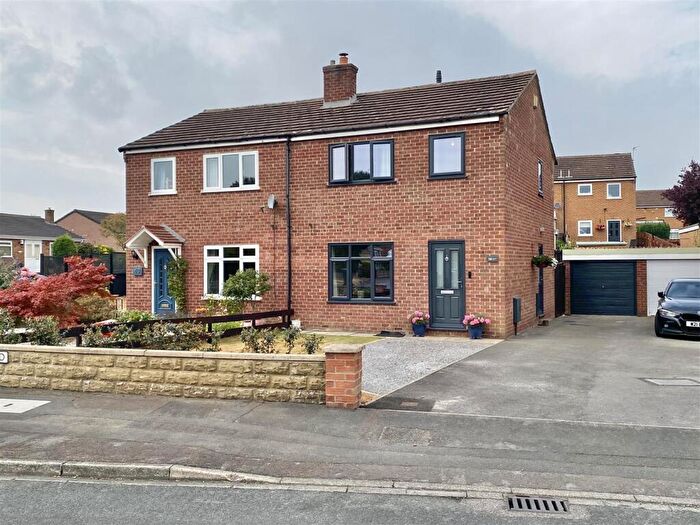 3 Bedroom Semi Detached House For Sale In Oak Tree Road, Bedale, DL8