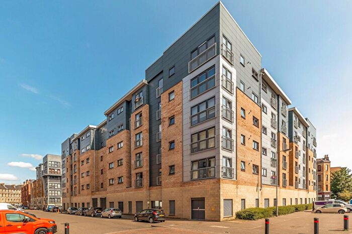 2 Bedroom Apartment For Sale In Barrland Street, Glasgow, G41