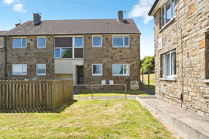 1 Bedroom Flat For Sale In Harewood Road, Oakworth, Keighley, BD22