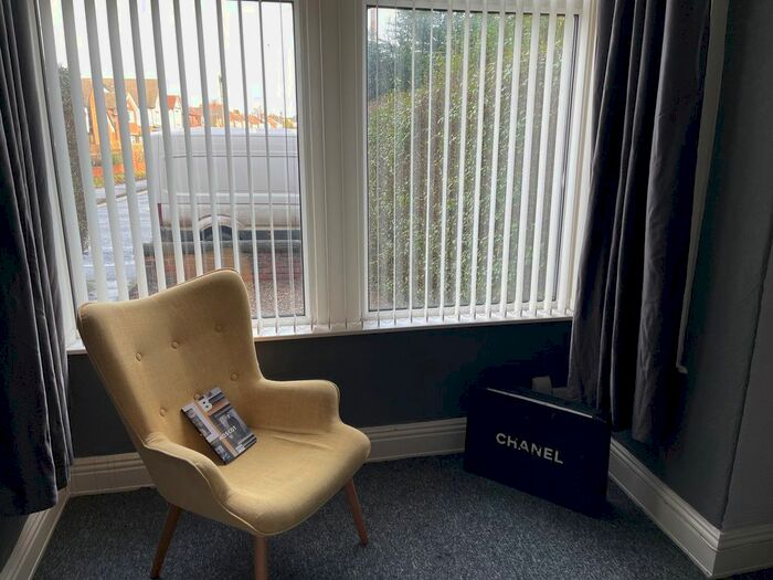 Studio To Rent In Austhorpe Road, Crossgates, LS15