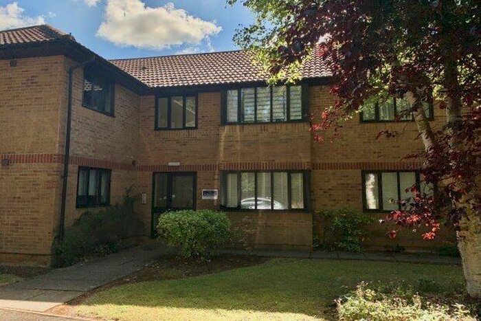 1 Bedroom Flat To Rent In Portstone Close, Northampton, NN5