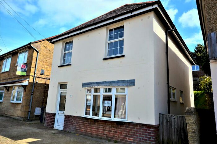 3 Bedroom Detached House To Rent In Sandown Road, Sandown, PO36