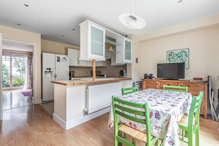 4 Bedroom Terraced House To Rent In Five Oaks Mews Bromley, BR1