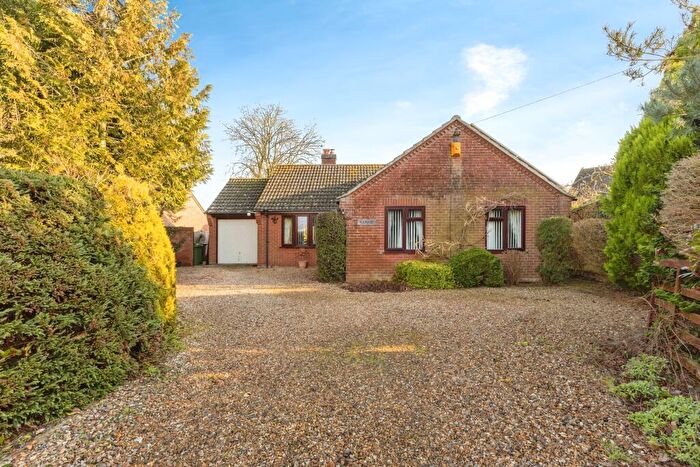 3 Bedroom Bungalow For Sale In Church Lane, Bunwell, Norwich, Norfolk, NR16