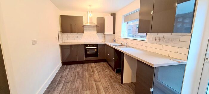 3 Bedroom Terraced House To Rent In Kestrel Close, Hainault, IG6