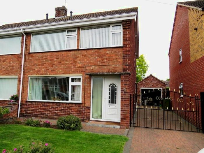 3 Bedroom Semi-Detached House To Rent In Kenilworth Drive, Lincoln, LN6