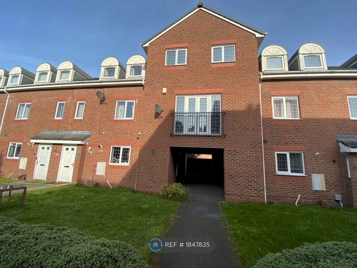 2 Bedroom Terraced House To Rent In Berkeley Close, Warrington, WA5