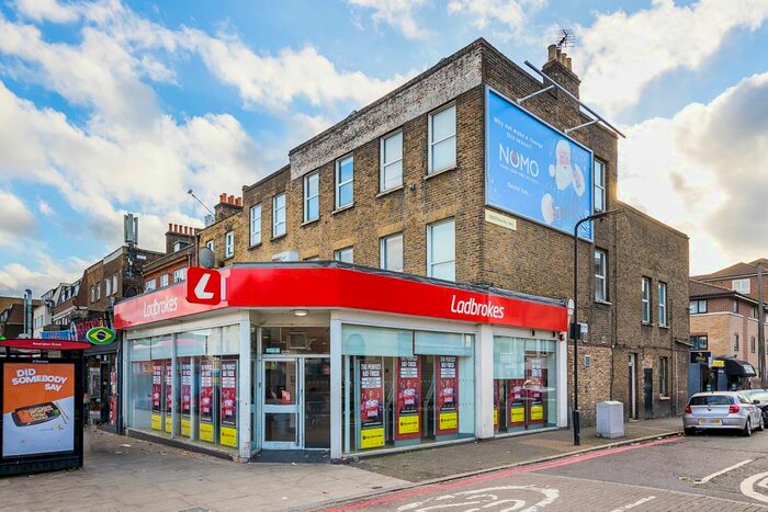 Studio To Rent In Upper Clapton Road, Hackney, E5