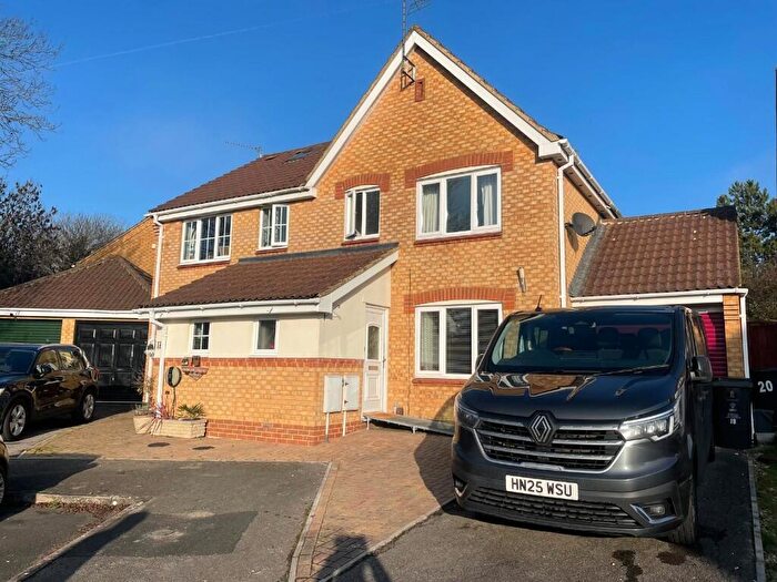 3 Bedroom Semi Detached House To Rent In Gaynor Close, Swindon, Wiltshire, SN25