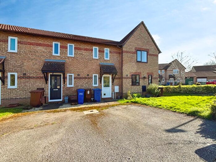 1 Bedroom Terraced House For Sale In Spruce Drive, Bicester, Oxfordshire, OX26