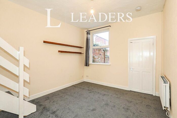 2 Bedroom End Of Terrace House To Rent In Catherine Street, Crewe, CW2