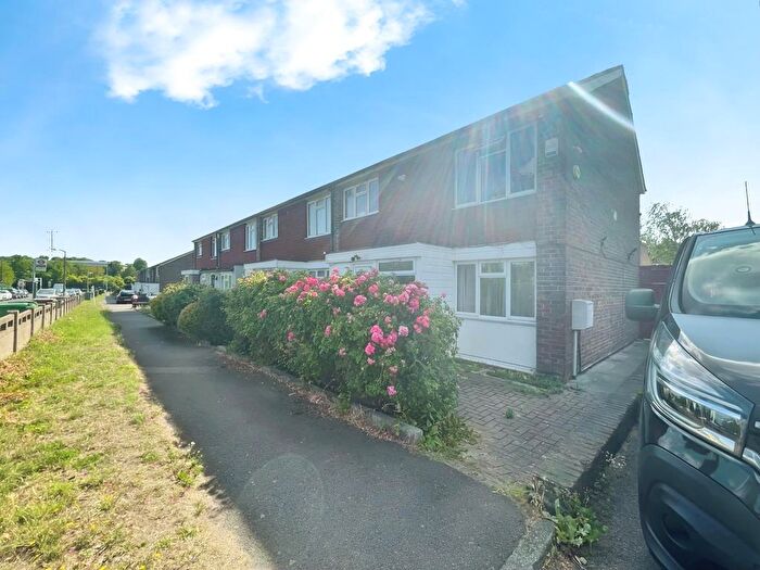 4 Bedroom End Of Terrace House To Rent In Kimpton Road, North Cheam, SM3